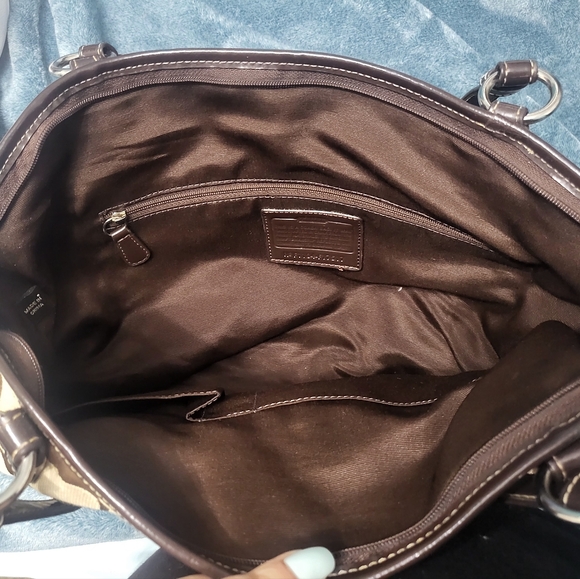 Coach shoulder bag EUC - Picture 3 of 4